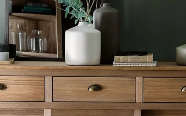 L'art de rénover un meuble en bois